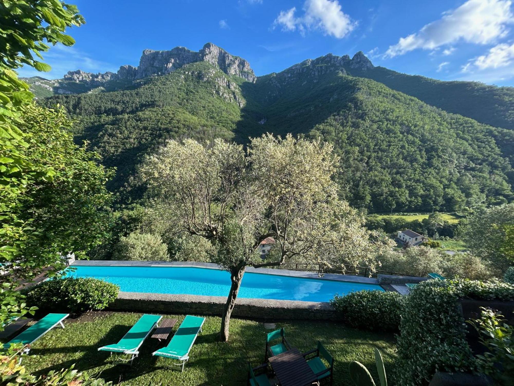 Appartamento Castelletto with mountain view Colletta Esterno foto